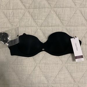 Calvin Klein black strapless push up bra *NEW with tags*
